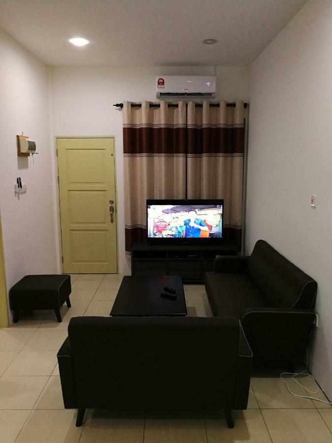 Address No 915, Lorong Uni Central 13, Taman Uni Central, Kuching Samarahan Expressway Екстер'єр фото