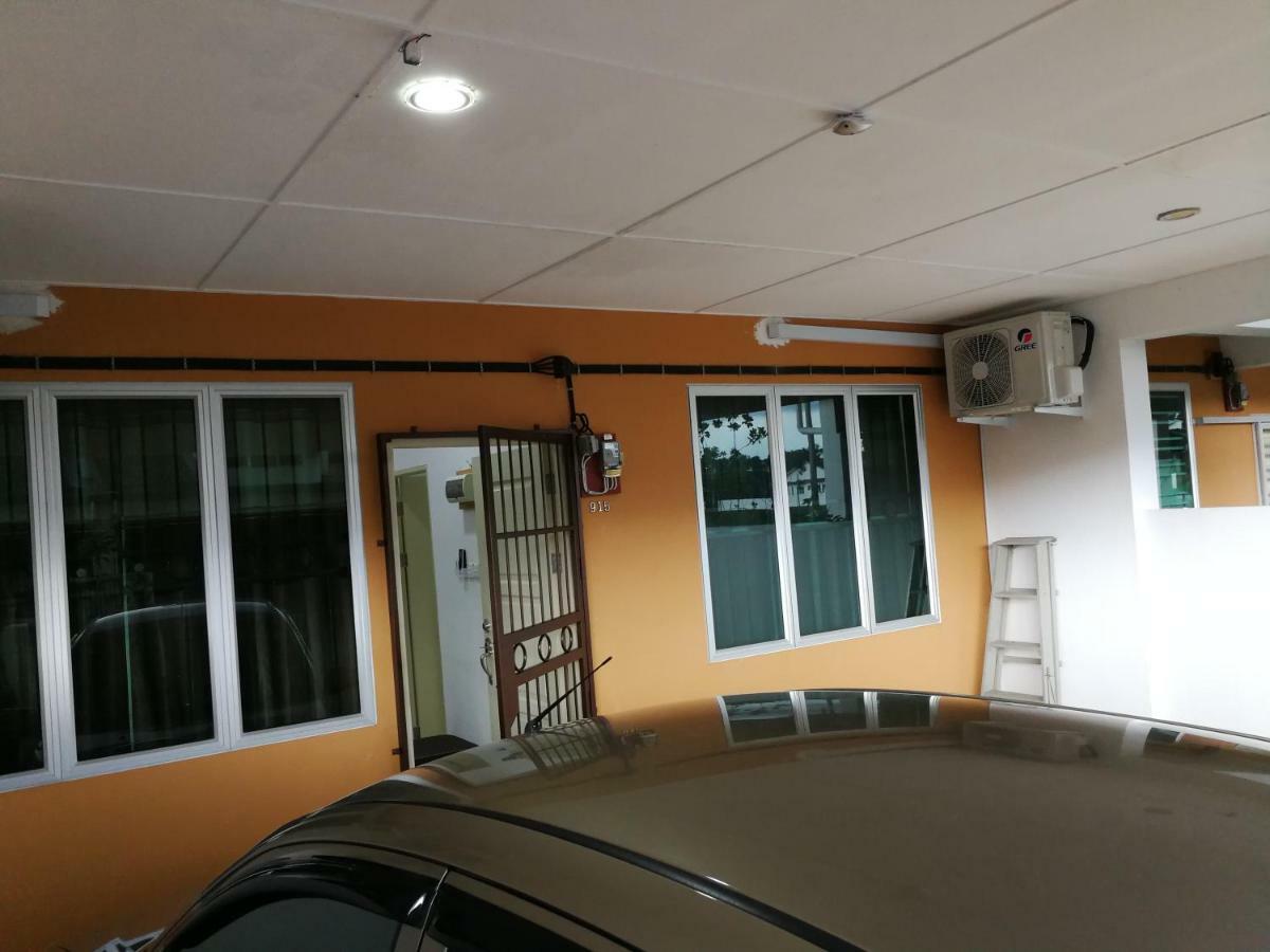 Address No 915, Lorong Uni Central 13, Taman Uni Central, Kuching Samarahan Expressway Екстер'єр фото