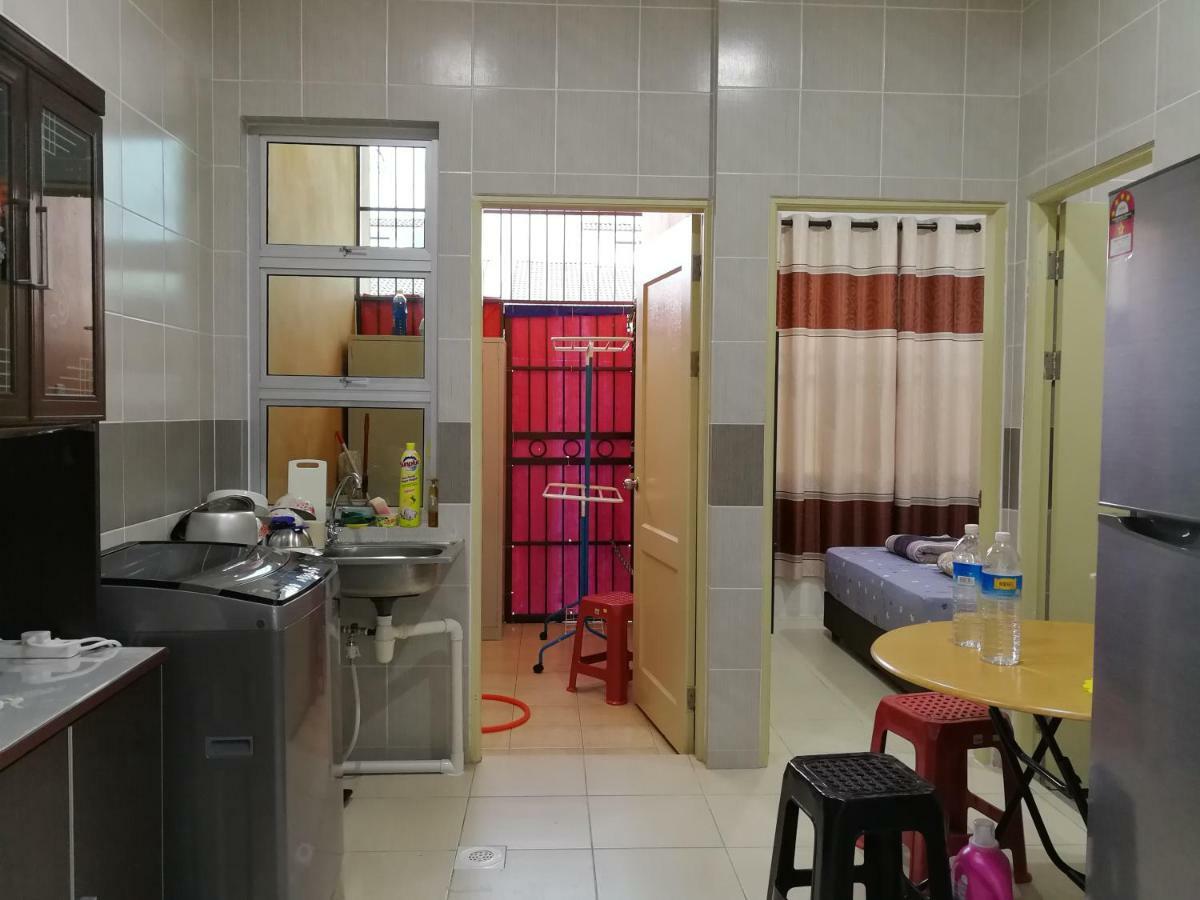 Address No 915, Lorong Uni Central 13, Taman Uni Central, Kuching Samarahan Expressway Екстер'єр фото