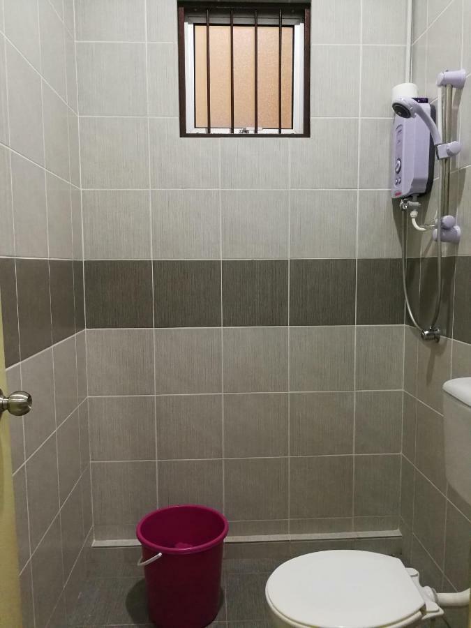 Address No 915, Lorong Uni Central 13, Taman Uni Central, Kuching Samarahan Expressway Екстер'єр фото
